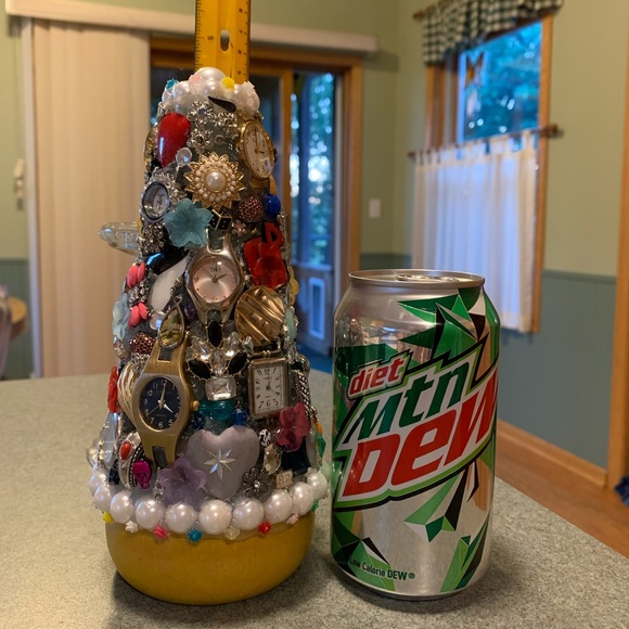 IT’S ABOUT TIME Junkdrawer Tree Handmade Decoration - Picture 9 of 9